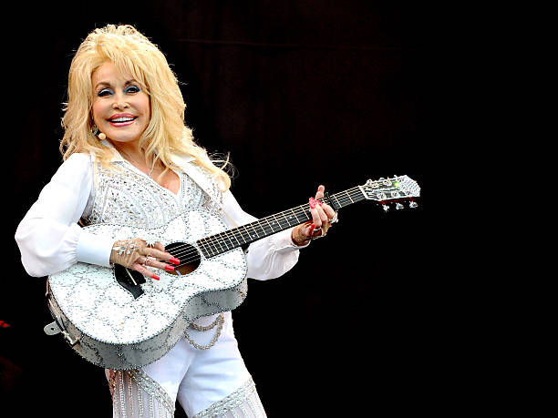 Nashville Airport Moves Forward With Dolly Parton Renaming